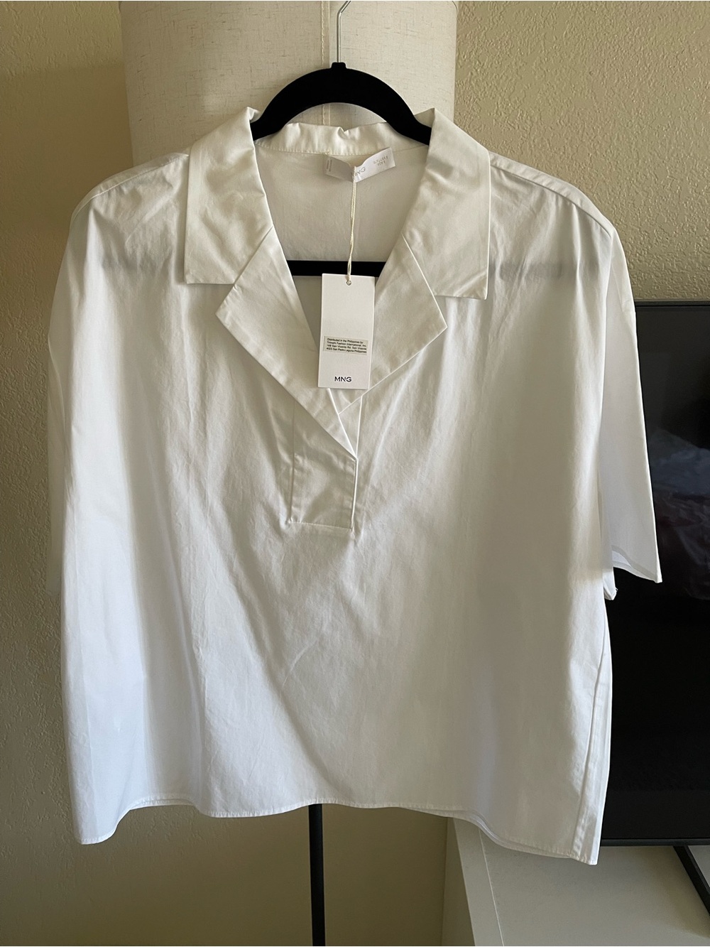 Mango White Short-Sleeve V-Neck Collared Blouse